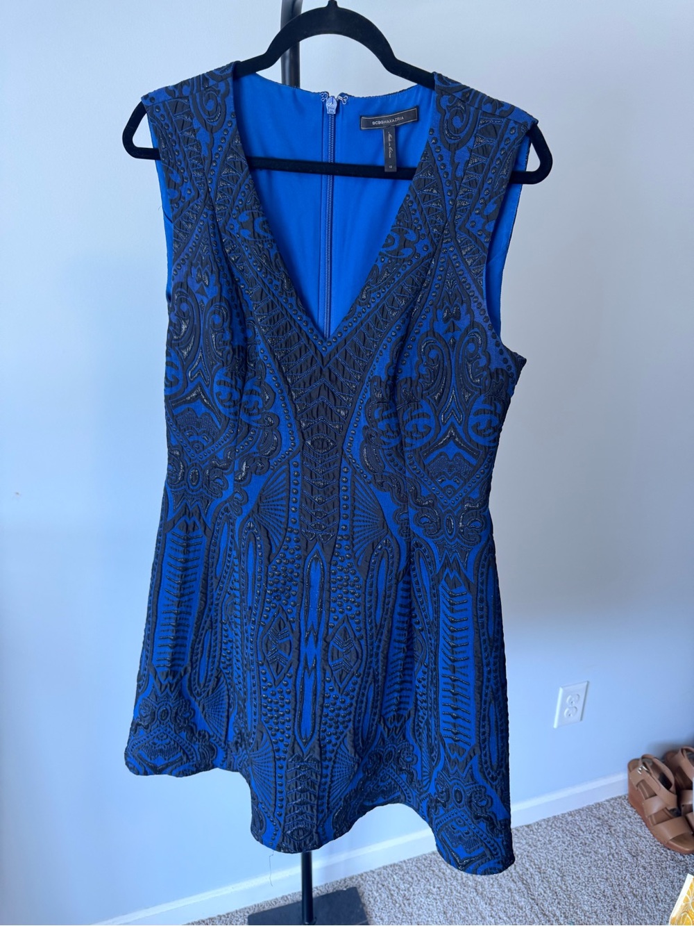 BCBGMaxAzria Blue Sleeveless Embroidered V-Neck Mini Dress